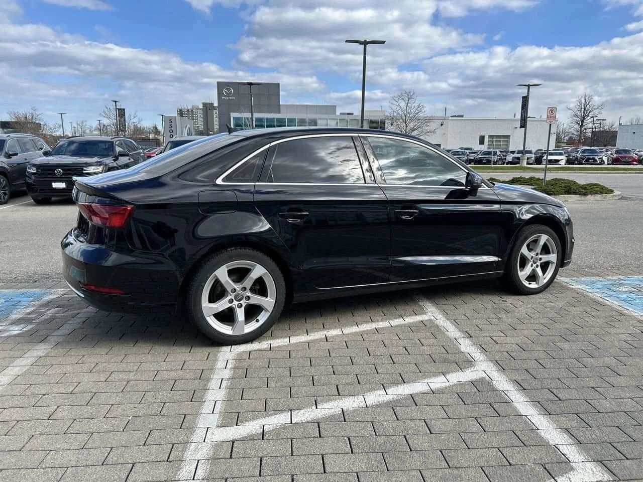 Audi A3 * Premium, Titanium * CARFAX * ЦЕНА ДО БГ, снимка 15 - Автомобили и джипове - 54427643