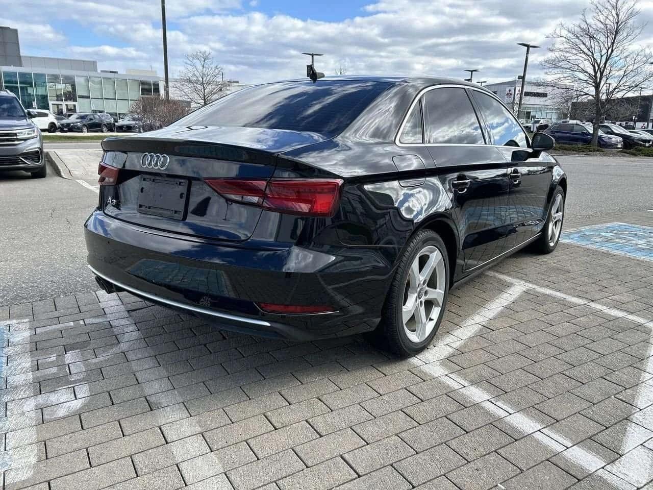 Audi A3 * Premium, Titanium * CARFAX * ЦЕНА ДО БГ, снимка 13 - Автомобили и джипове - 54427643
