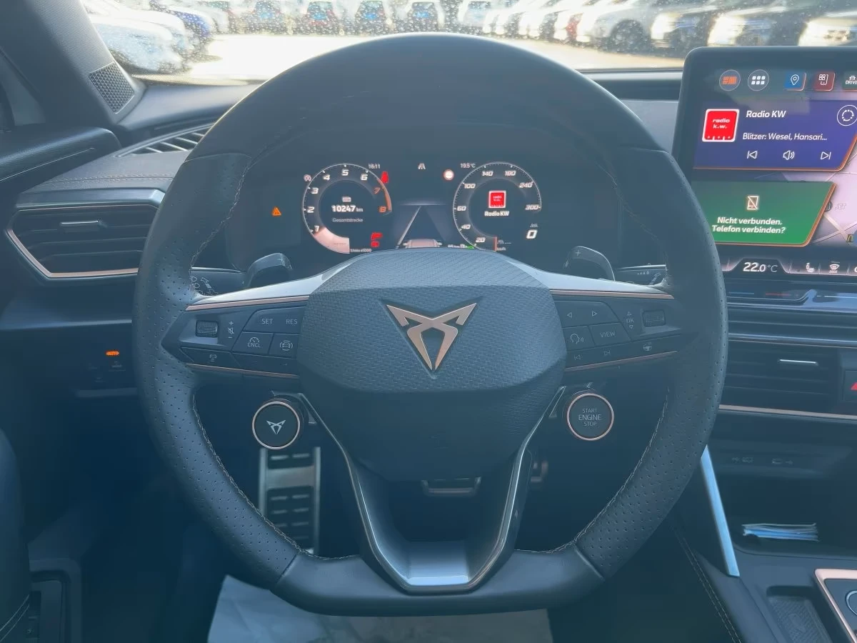 Cupra Formentor VZ* PANO* MEMORY* 360CAM* DISTR* , снимка 8 - Автомобили и джипове - 54455046