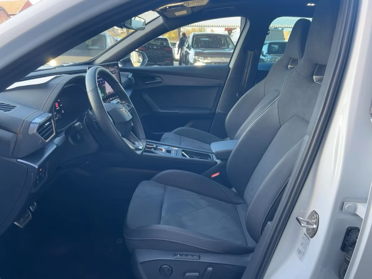 Cupra Formentor VZ* PANO* MEMORY* 360CAM* DISTR* , снимка 6 - Автомобили и джипове - 54455046