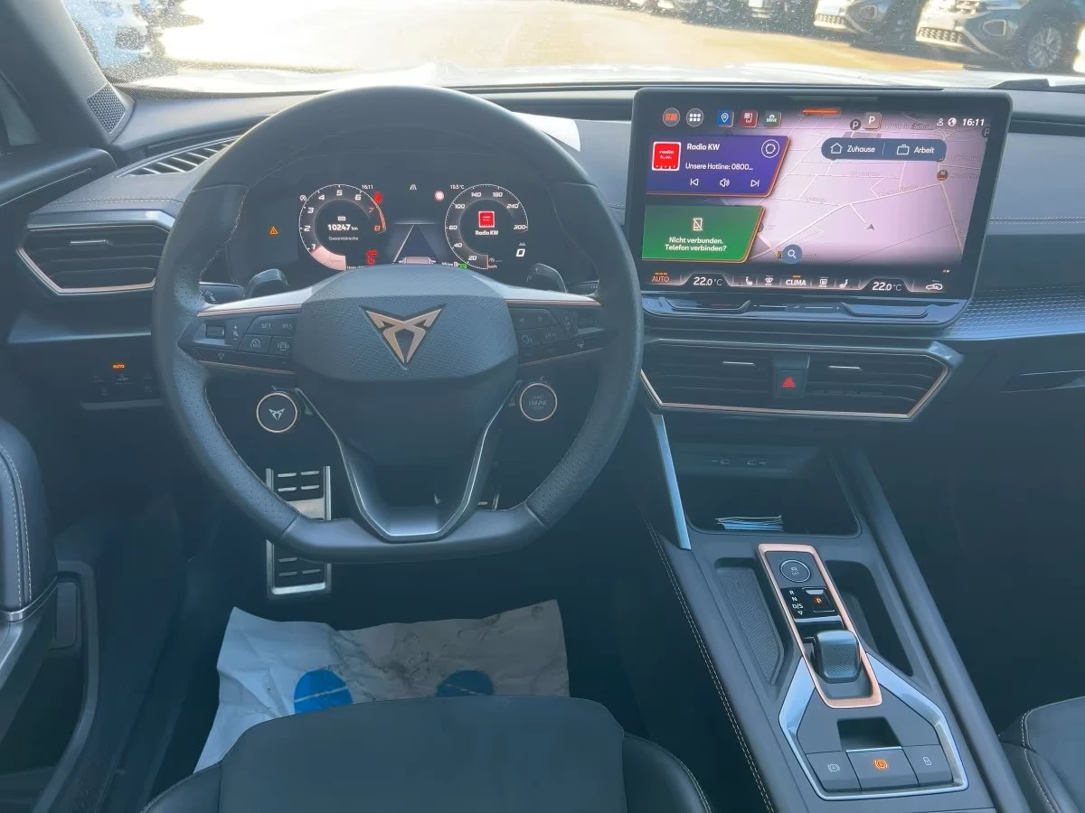 Cupra Formentor VZ* PANO* MEMORY* 360CAM* DISTR* , снимка 9 - Автомобили и джипове - 54455046