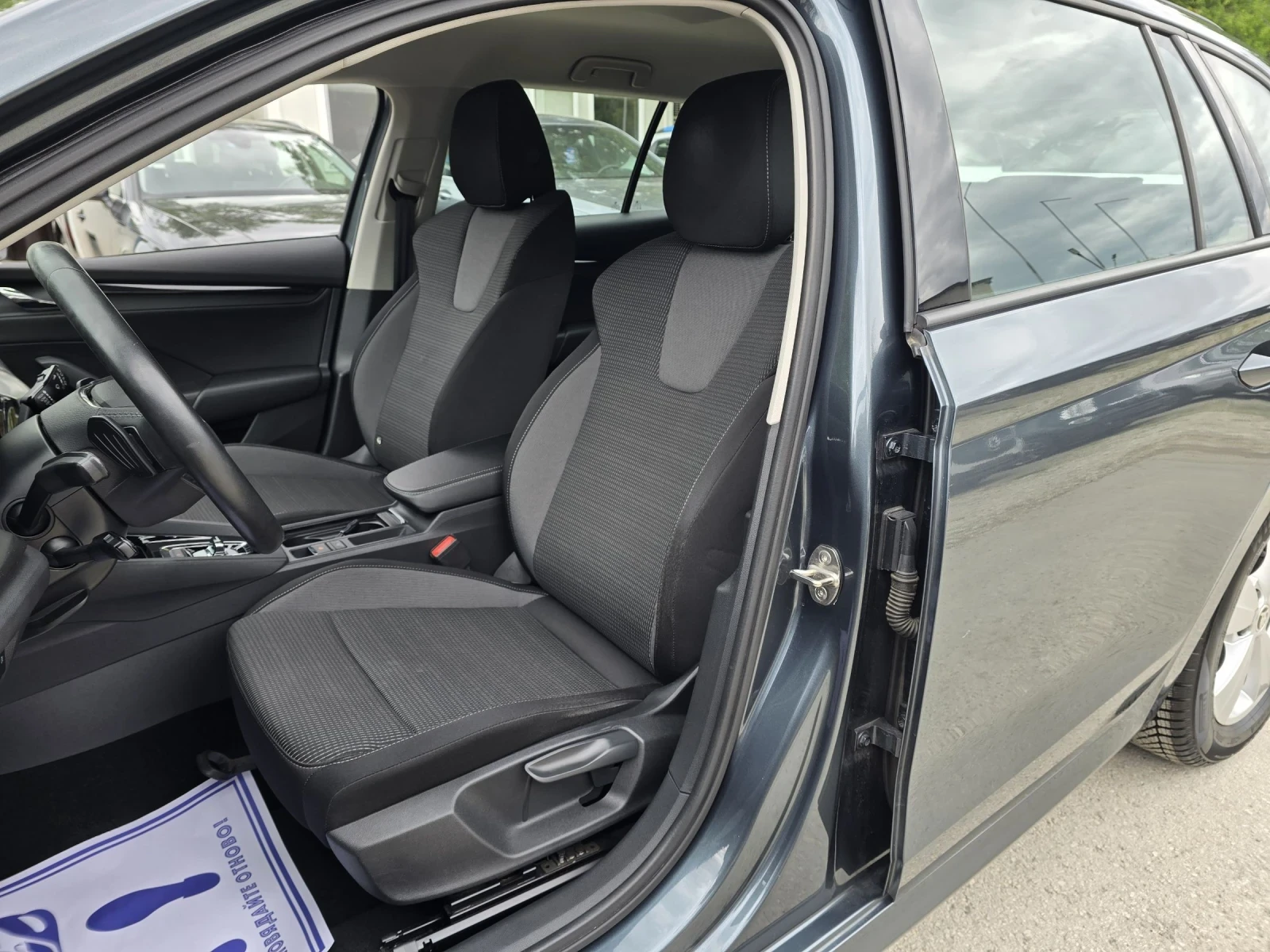 Skoda Octavia 2.0TDI 150к.с Exclusive Топ състояние , снимка 9 - Автомобили и джипове - 54519495