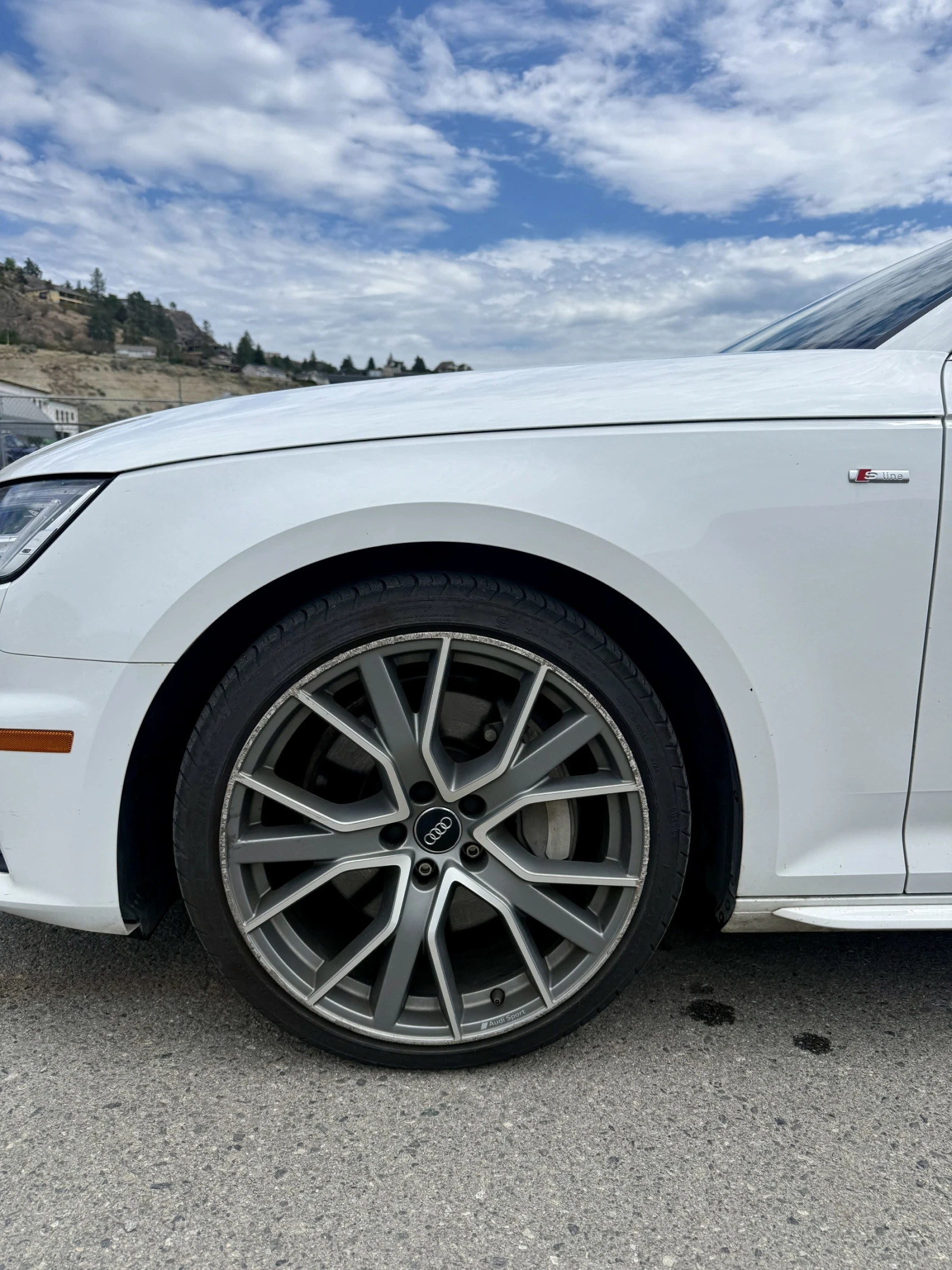 Audi A4 PROGRESSIV, снимка 3 - Автомобили и джипове - 54721475