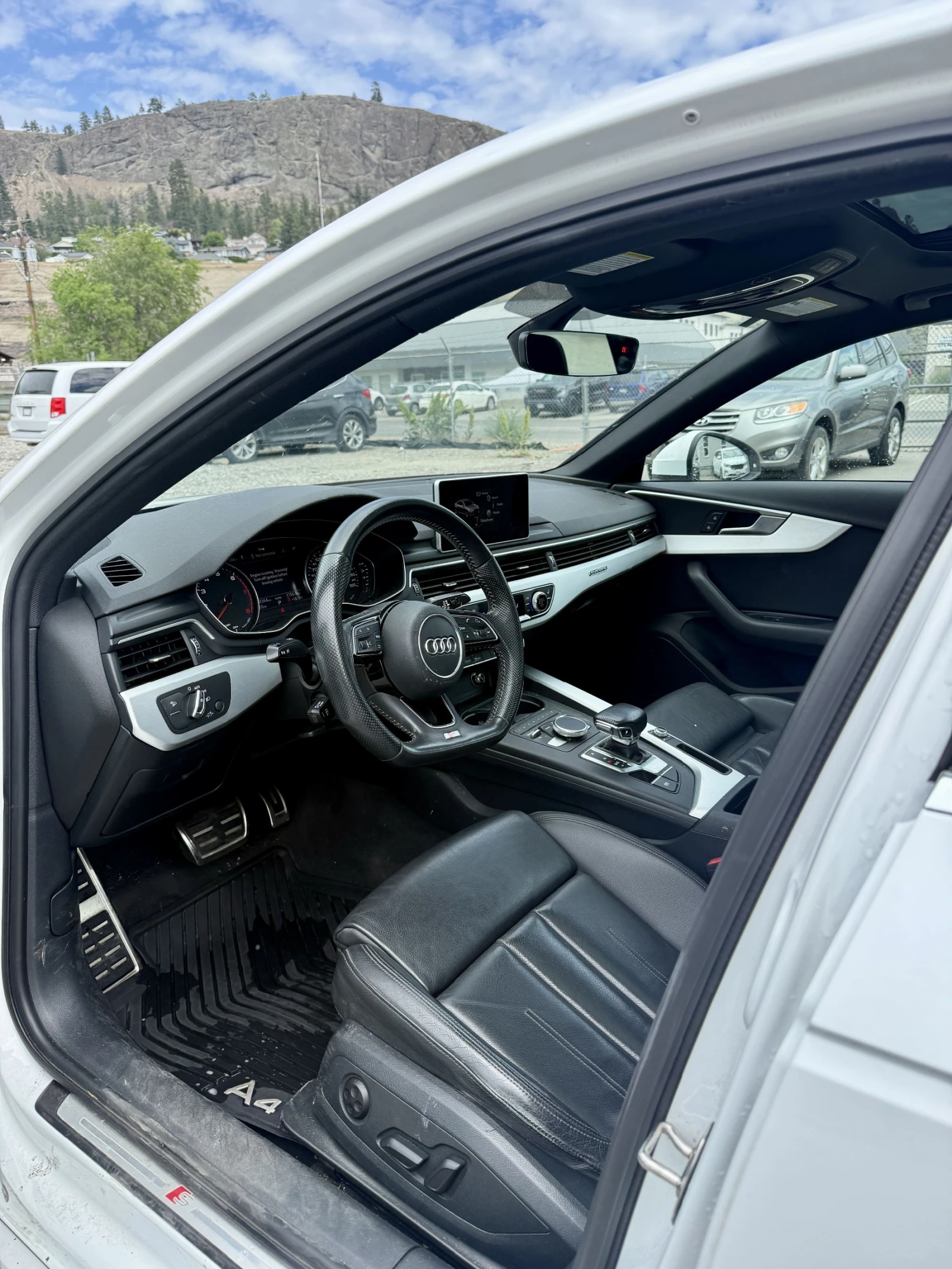 Audi A4 PROGRESSIV, снимка 12 - Автомобили и джипове - 54721475
