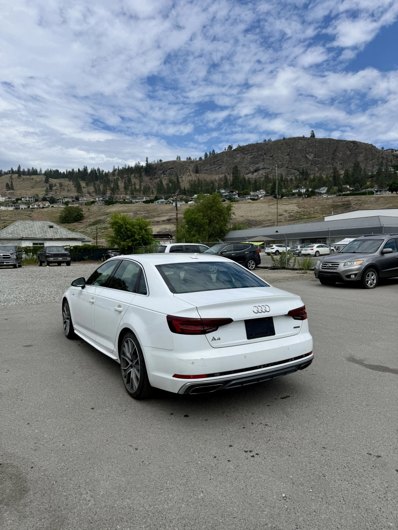 Audi A4 PROGRESSIV, снимка 10 - Автомобили и джипове - 54721475