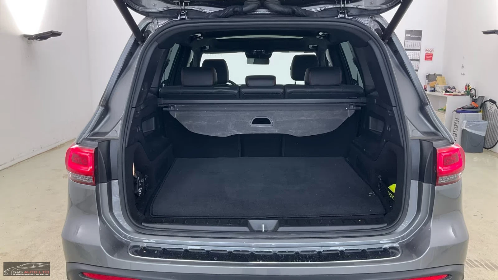 Mercedes-Benz EQB 300/228HP/4MATIC/AMG/360/PANO/NIGHT/KLESS/ACC/490z, снимка 5 - Автомобили и джипове - 54931838