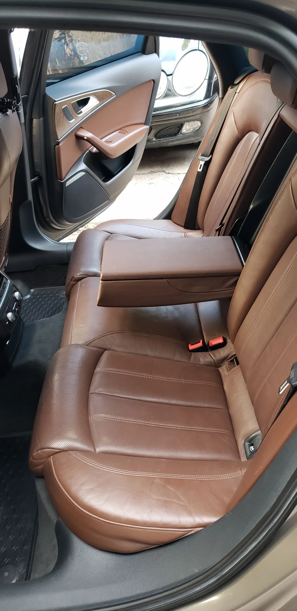 Audi A6, снимка 7 - Автомобили и джипове - 55000669