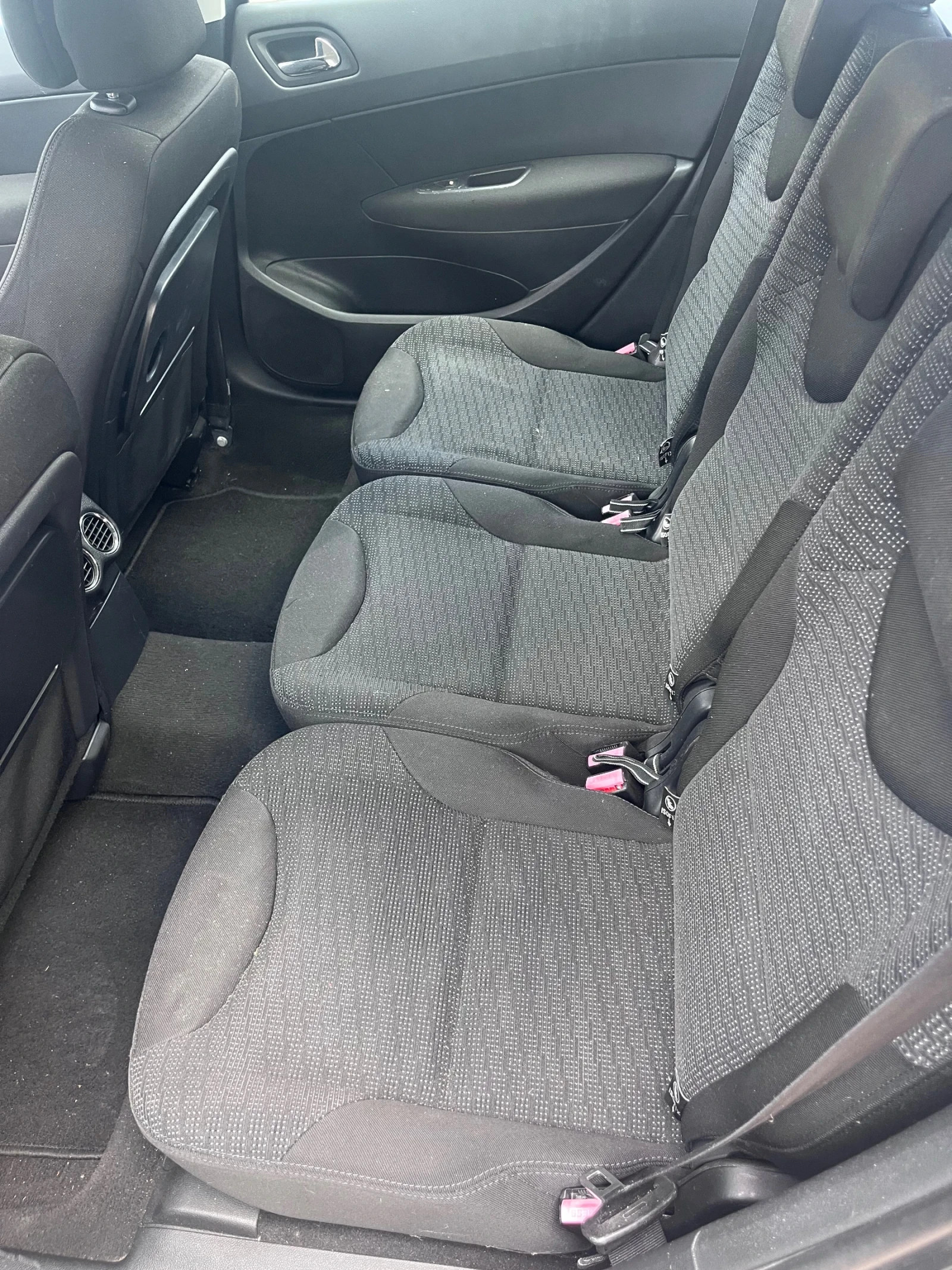 Peugeot 308 1.6 HDI ИТАЛИЯ, снимка 7 - Автомобили и джипове - 55255658