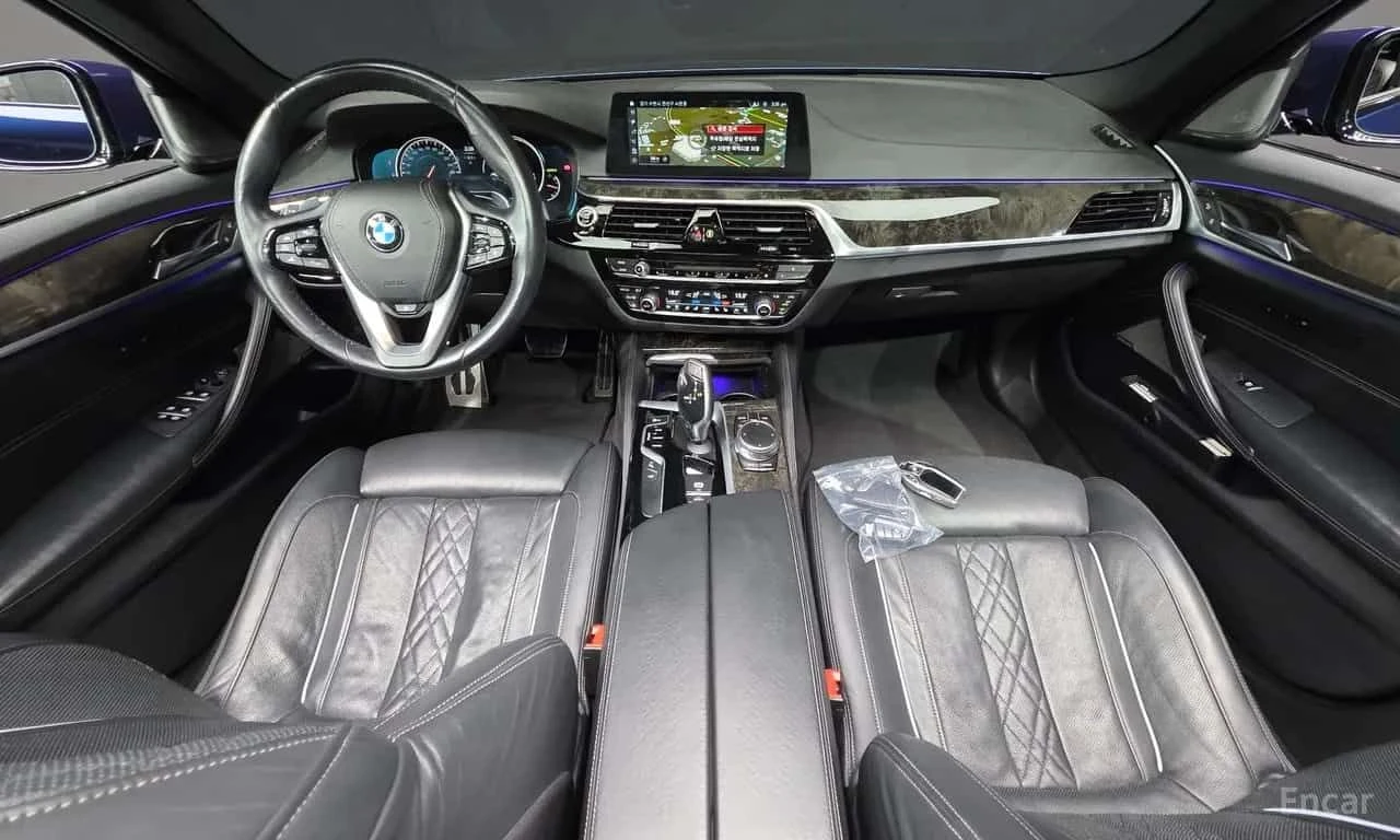 BMW 530 * 530d M Sport Package * CARFAX * ЦЕНА ДО БГ, снимка 7 - Автомобили и джипове - 55509285
