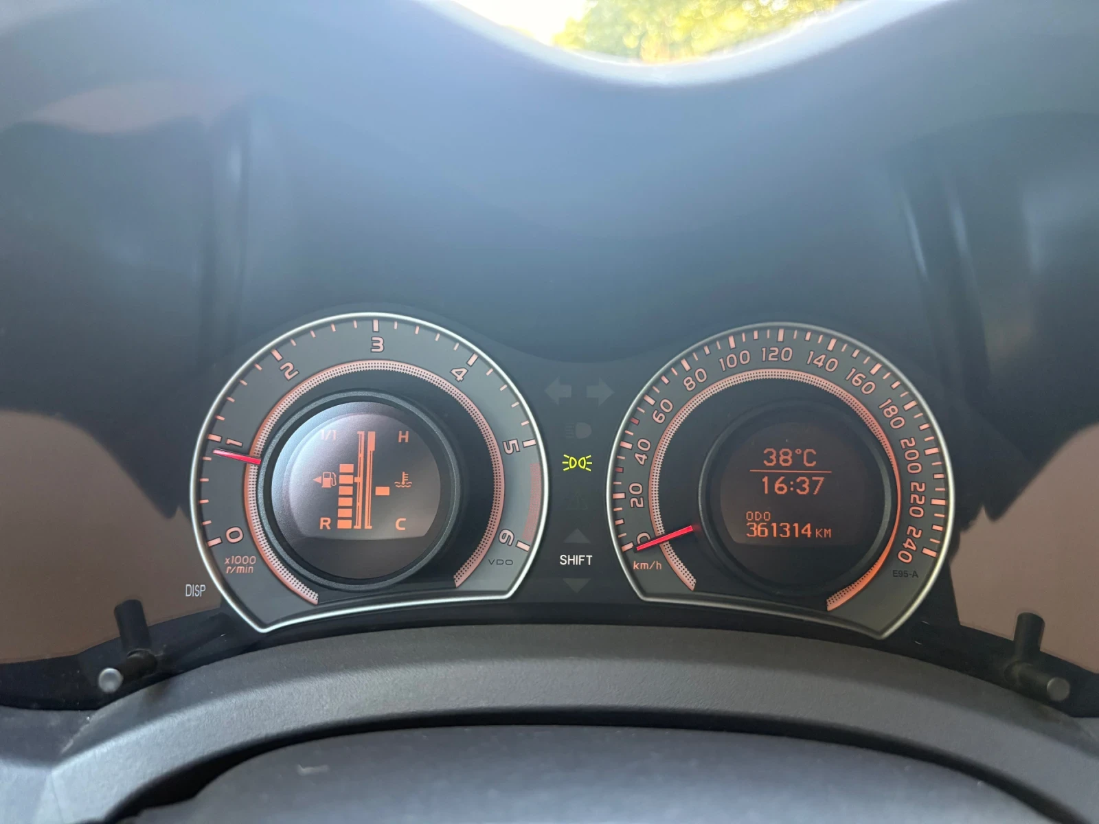 Toyota Auris, снимка 9 - Автомобили и джипове - 55598264