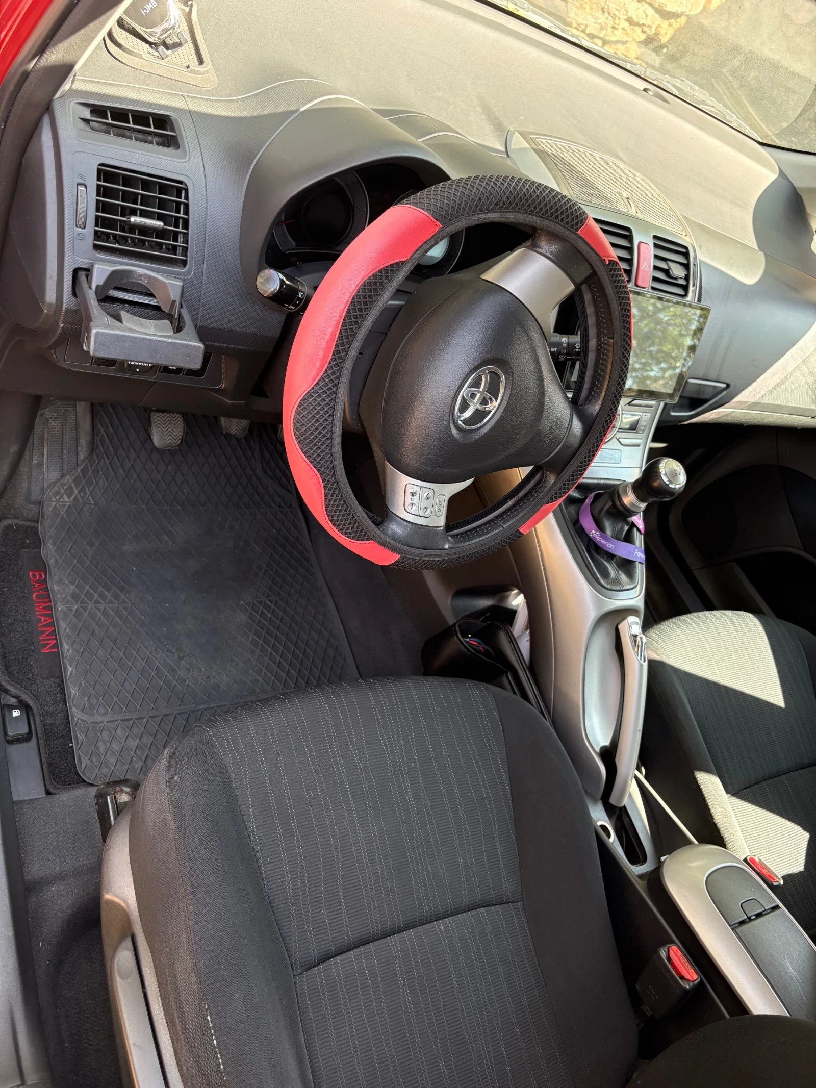 Toyota Auris, снимка 5 - Автомобили и джипове - 55598264