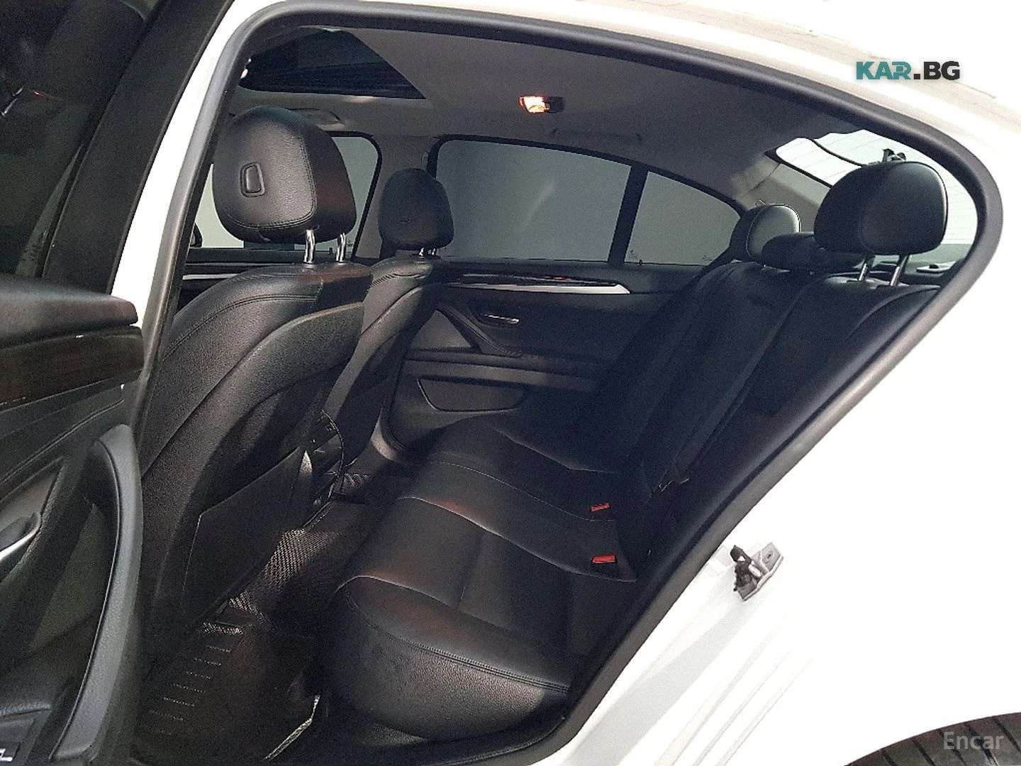 BMW 528 М AERO DYNAMIC* КОЖА* ПОДГРЕВ* НАВИ* ПАНО* , снимка 10 - Автомобили и джипове - 55939708