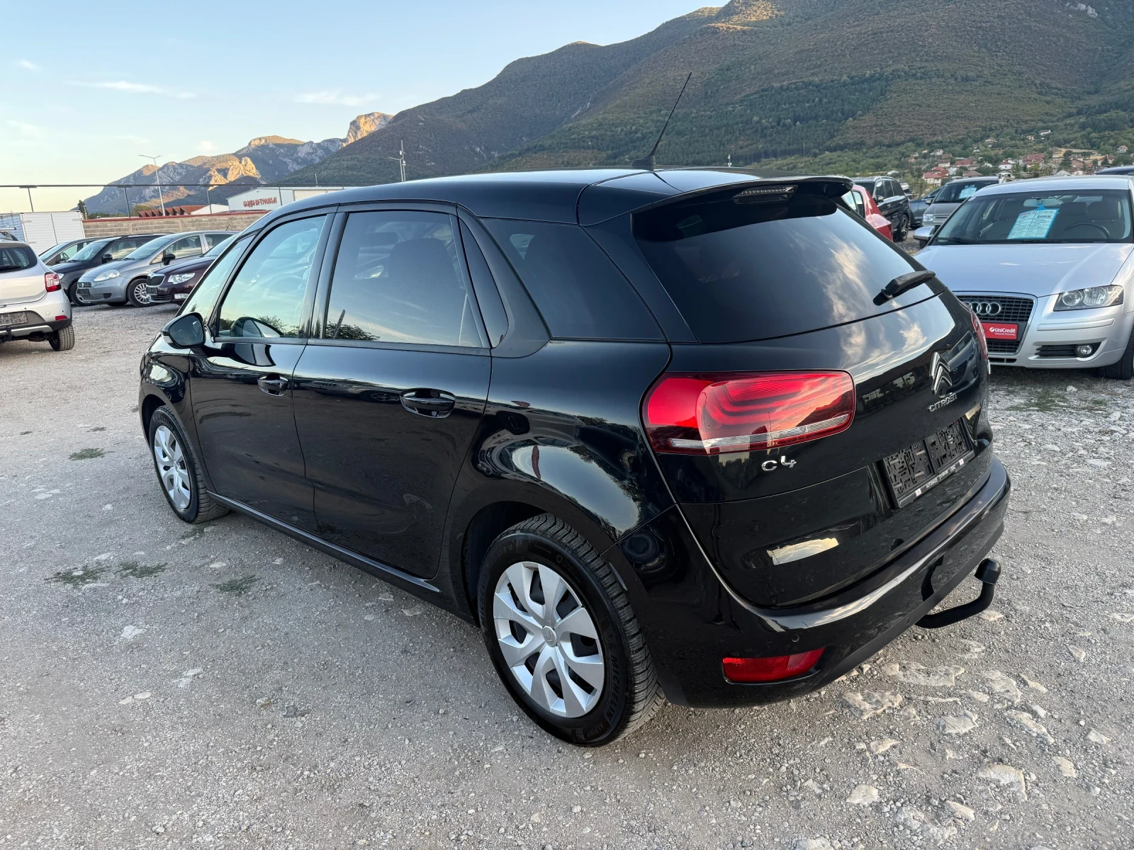 Citroen C4 Picasso 1.2 I 110 к.с. ЕВРО 6, снимка 9 - Автомобили и джипове - 55954585