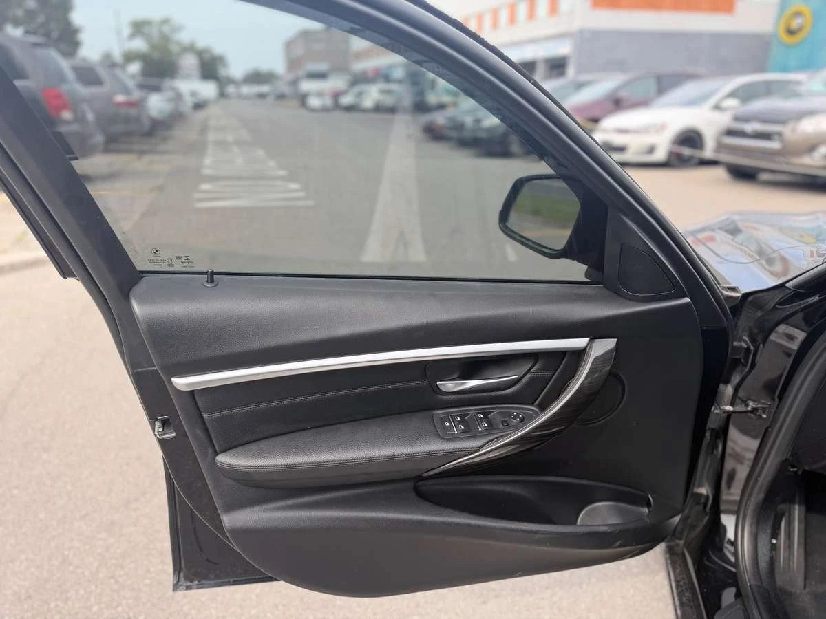 BMW 330 I XDrive, ������ ���� �� �� | Mobile.bg � ����������� 9