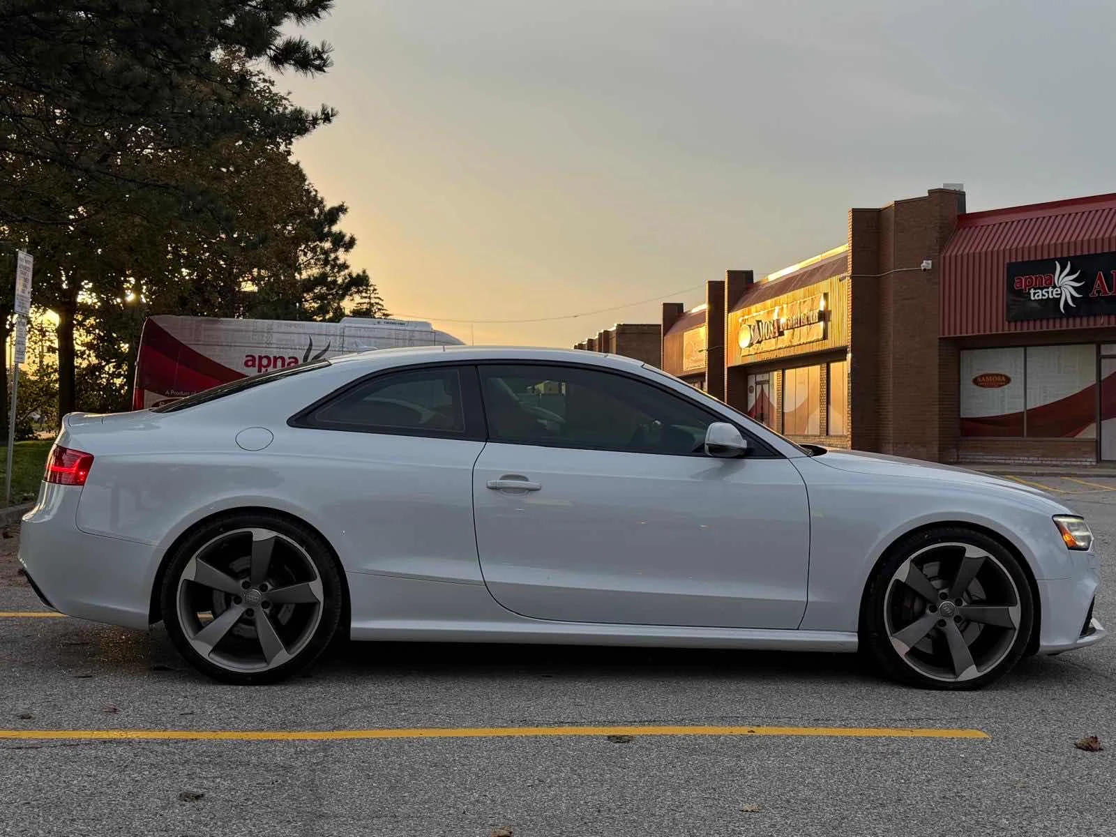 Audi Rs5 4.2 S-TRONIC FULL SHADOW, снимка 5 - Автомобили и джипове - 56388924