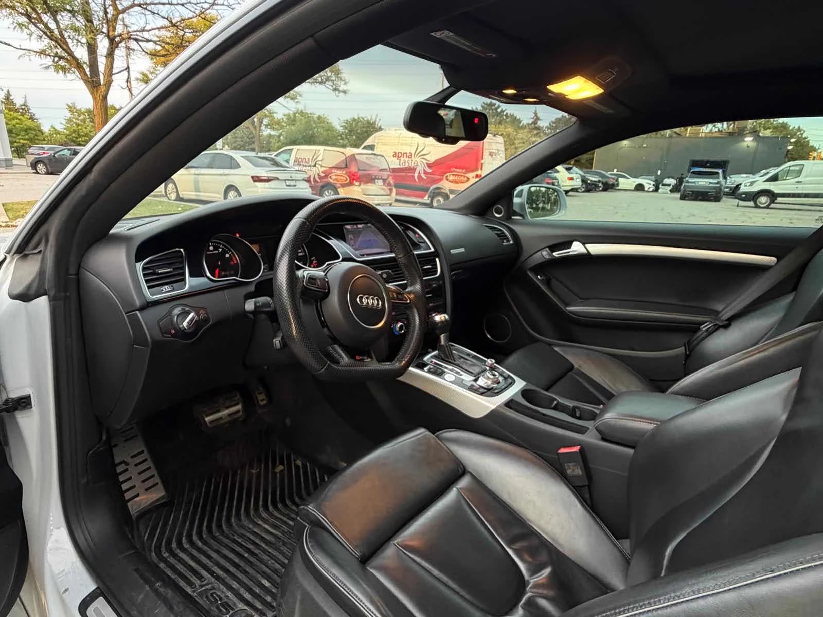 Audi Rs5 4.2 S-TRONIC FULL SHADOW, снимка 8 - Автомобили и джипове - 56388924