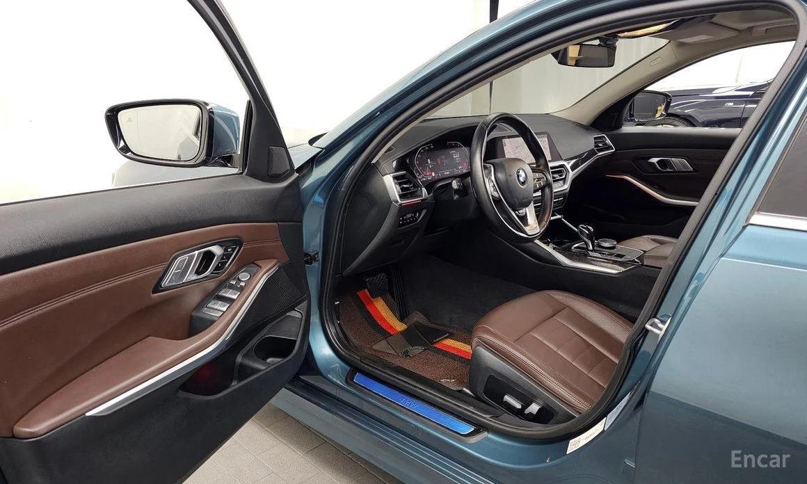 BMW 320, снимка 10 - Автомобили и джипове - 56460888