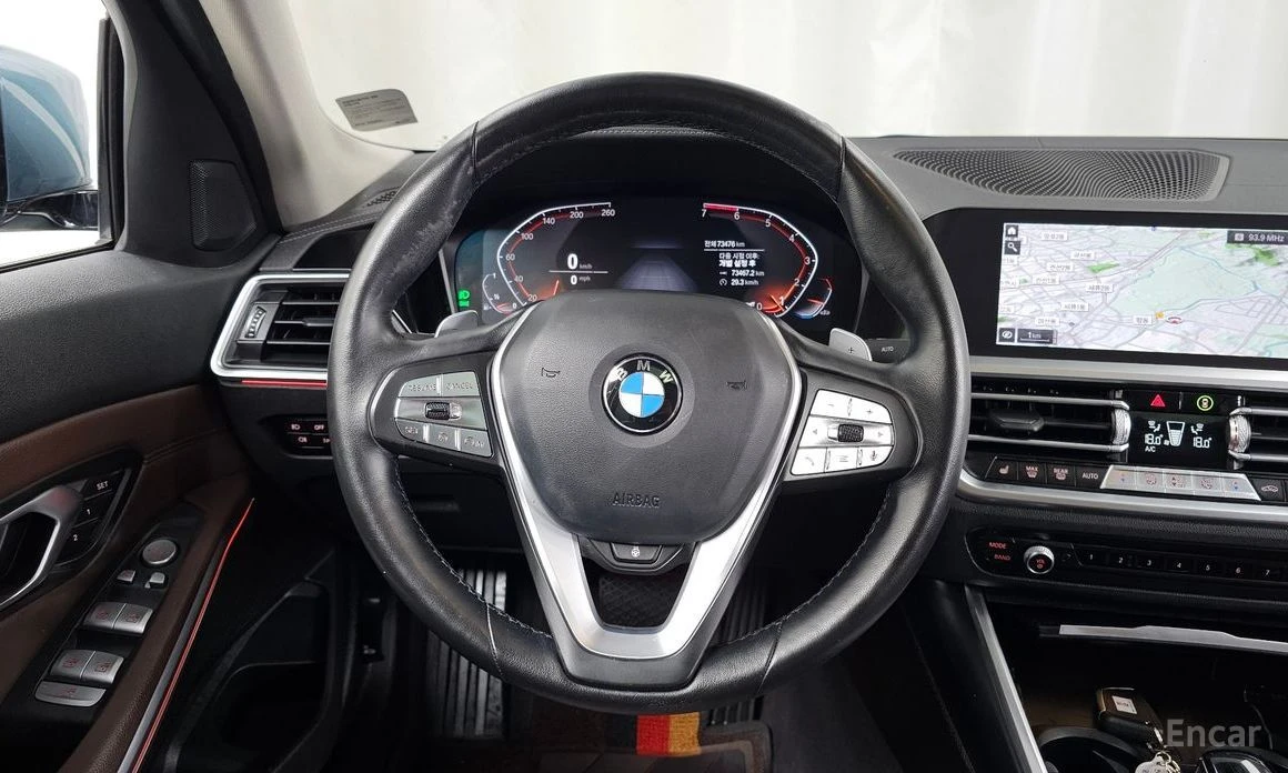 BMW 320, снимка 13 - Автомобили и джипове - 56460888