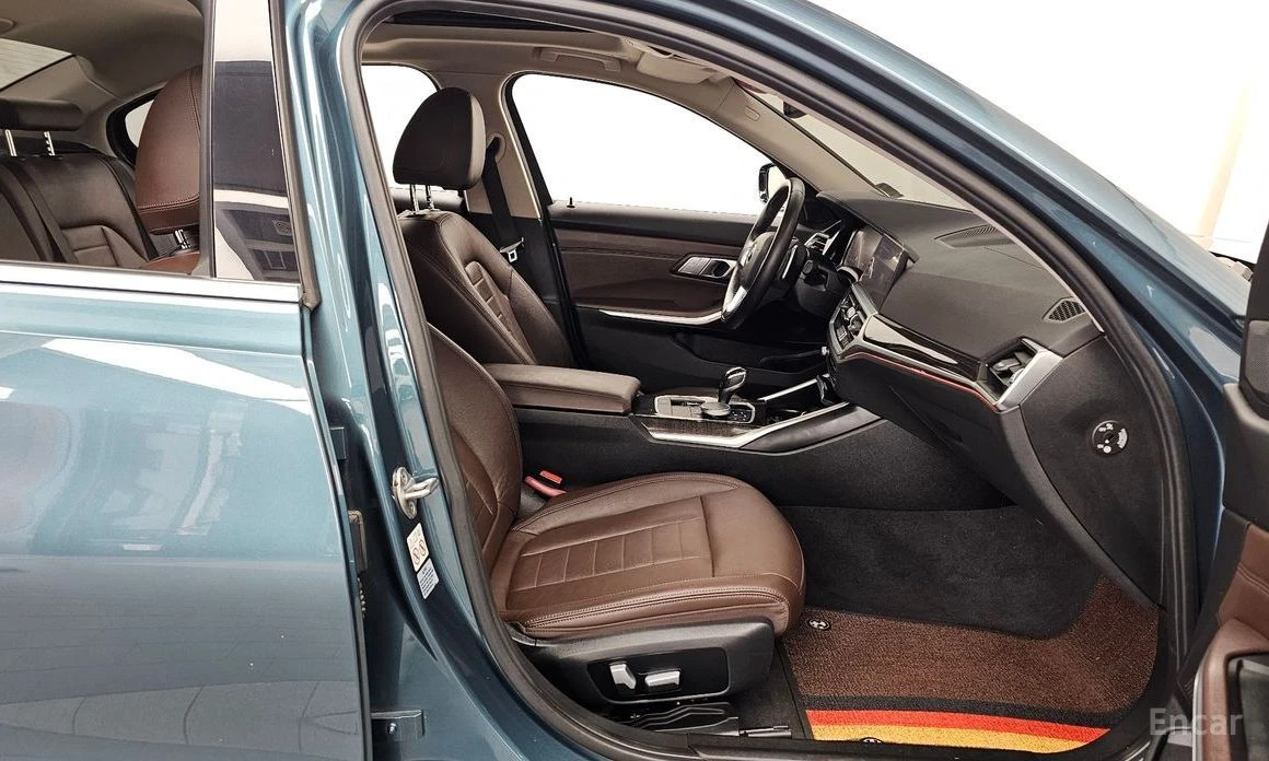 BMW 320, снимка 11 - Автомобили и джипове - 56460888