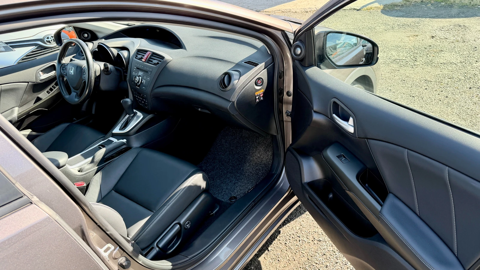 Honda Civic 1.8i ���������! ���� ���������!PDC, ���������, Nav | Mobile.bg � ����������� 14