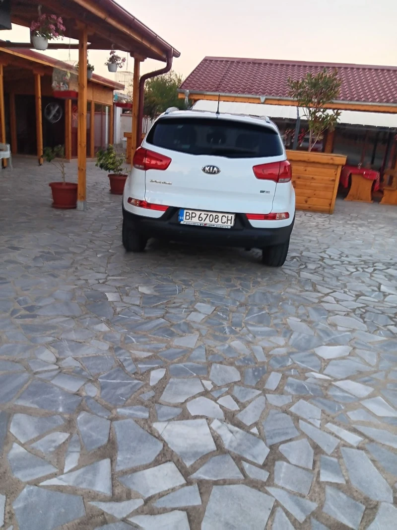 Kia Sportage, снимка 5 - Автомобили и джипове - 47293439