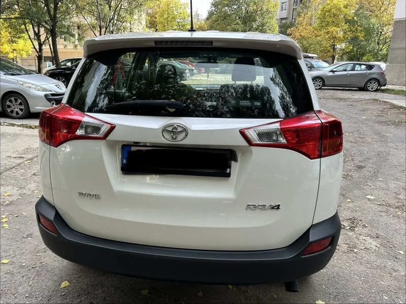 Toyota Rav4, снимка 3 - Автомобили и джипове - 52265933