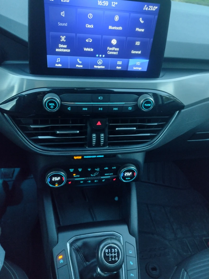 Ford Kuga 2.0 TDCI, снимка 10 - Автомобили и джипове - 52510950