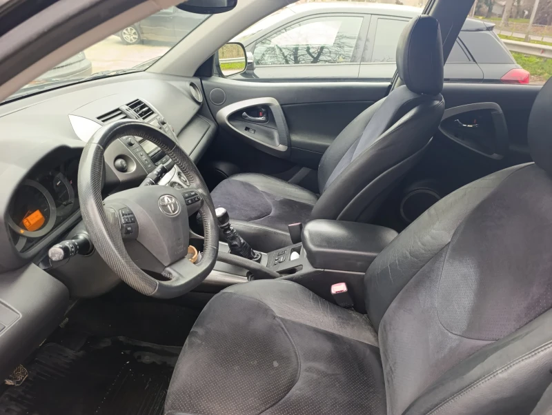 Toyota Rav4, снимка 8 - Автомобили и джипове - 53157276