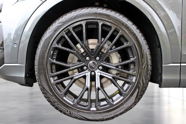 Audi Q8 50 TDI Quattro = S-line = Гаранция - изображение 6