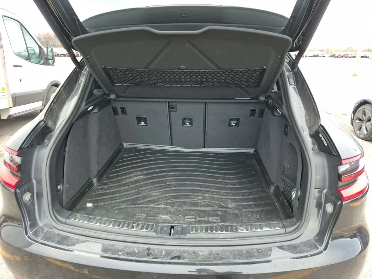 Porsche Macan TURBO/CARFAX/Панорама/Подгрев/Обдух/, снимка 13 - Автомобили и джипове - 54403165
