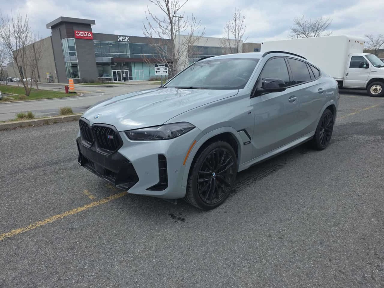 BMW X6 * M60i xDrive * ДИСТРОНИК * 360 * ОБДУХВАНЕ