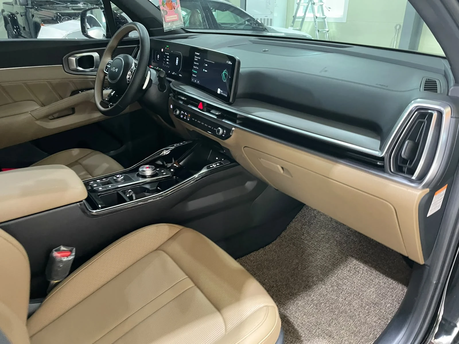 Kia Sorento HEV 1.6 ! 2WD ! Noblesse !, снимка 10 - Автомобили и джипове - 55277612