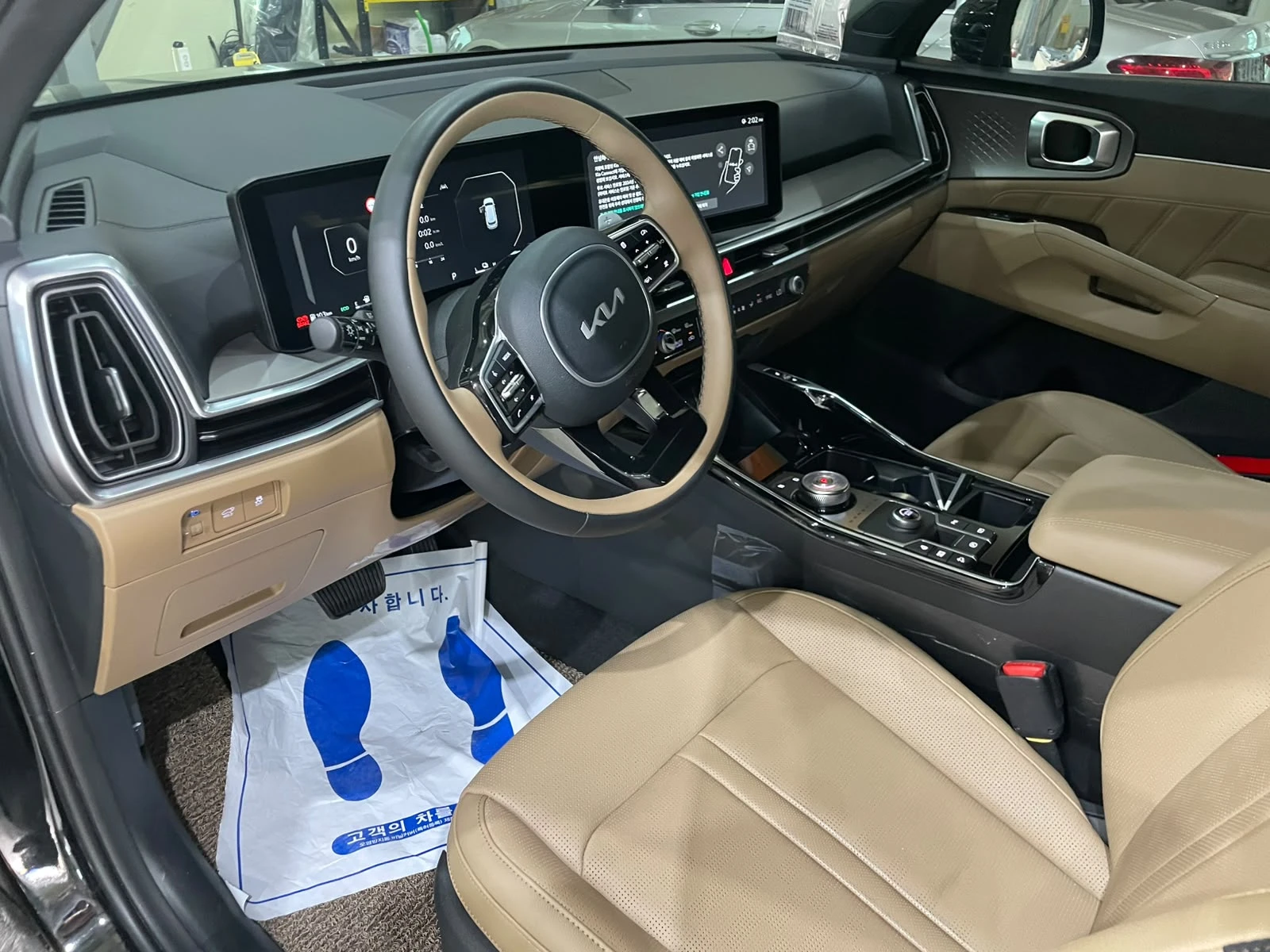 Kia Sorento HEV 1.6 ! 2WD ! Noblesse !, снимка 8 - Автомобили и джипове - 55277612