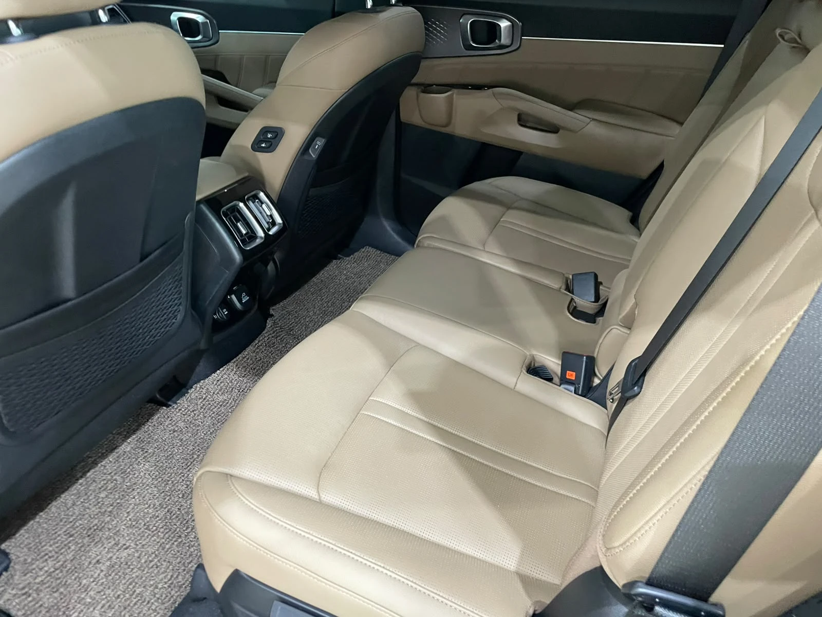 Kia Sorento HEV 1.6 ! 2WD ! Noblesse !, снимка 11 - Автомобили и джипове - 55277612