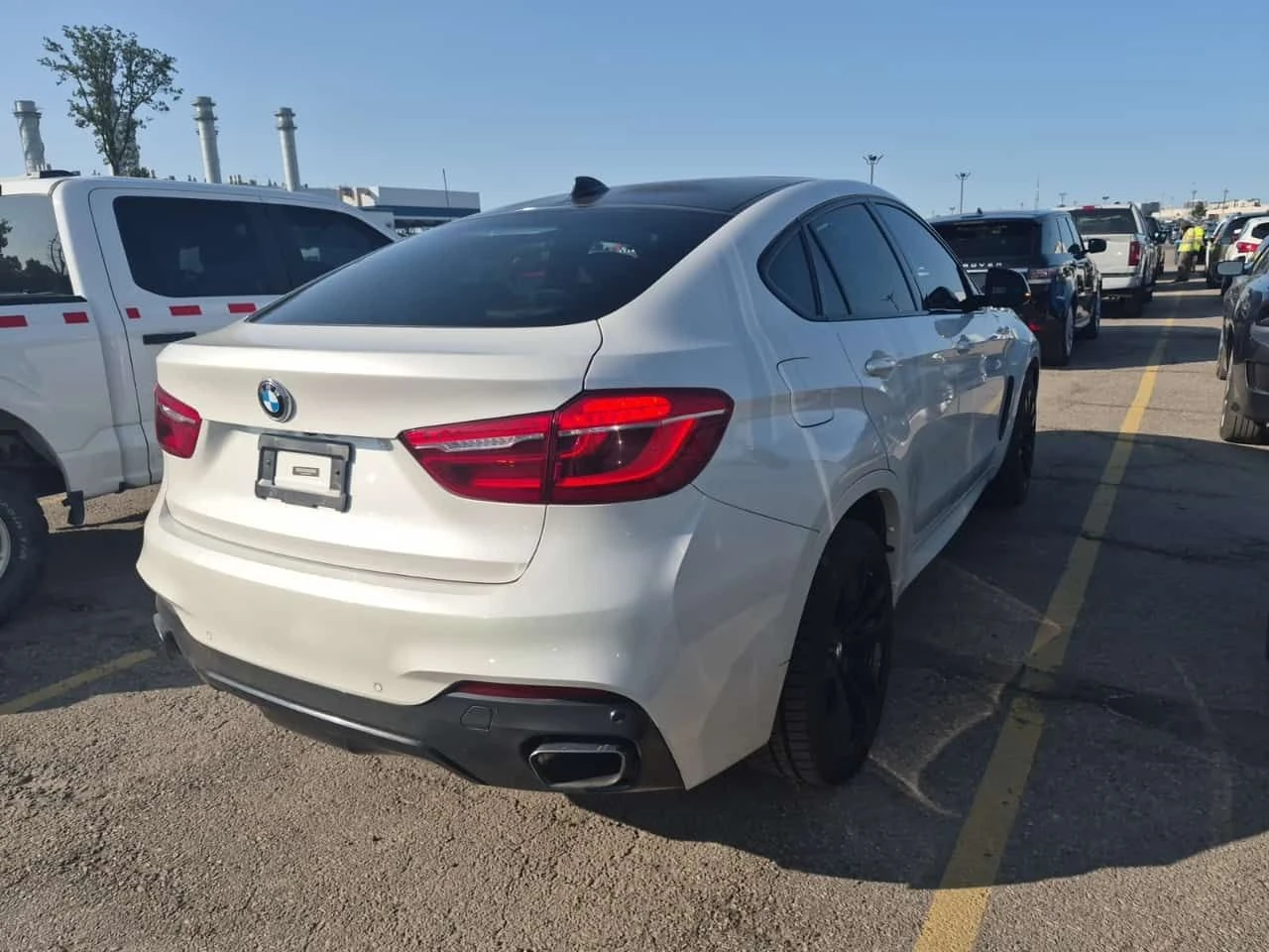 BMW X6 | HARMAN/K | HUD | CARFAX | ПАНОРАМА | , снимка 3 - Автомобили и джипове - 55403400