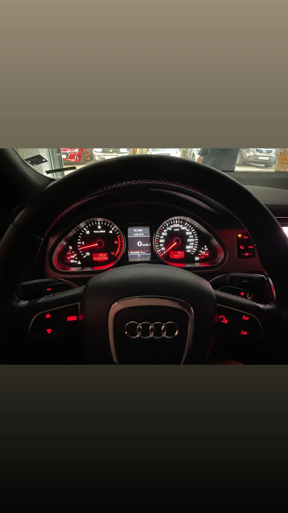 Audi Q7, снимка 4 - Автомобили и джипове - 55954889