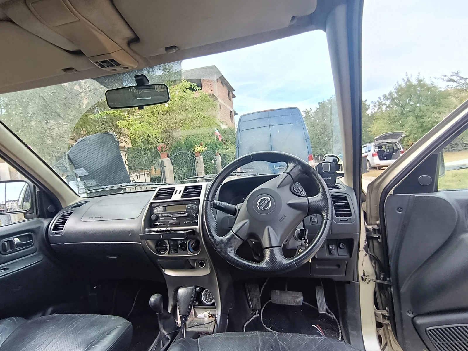 Nissan Terrano, снимка 6 - Автомобили и джипове - 56087974