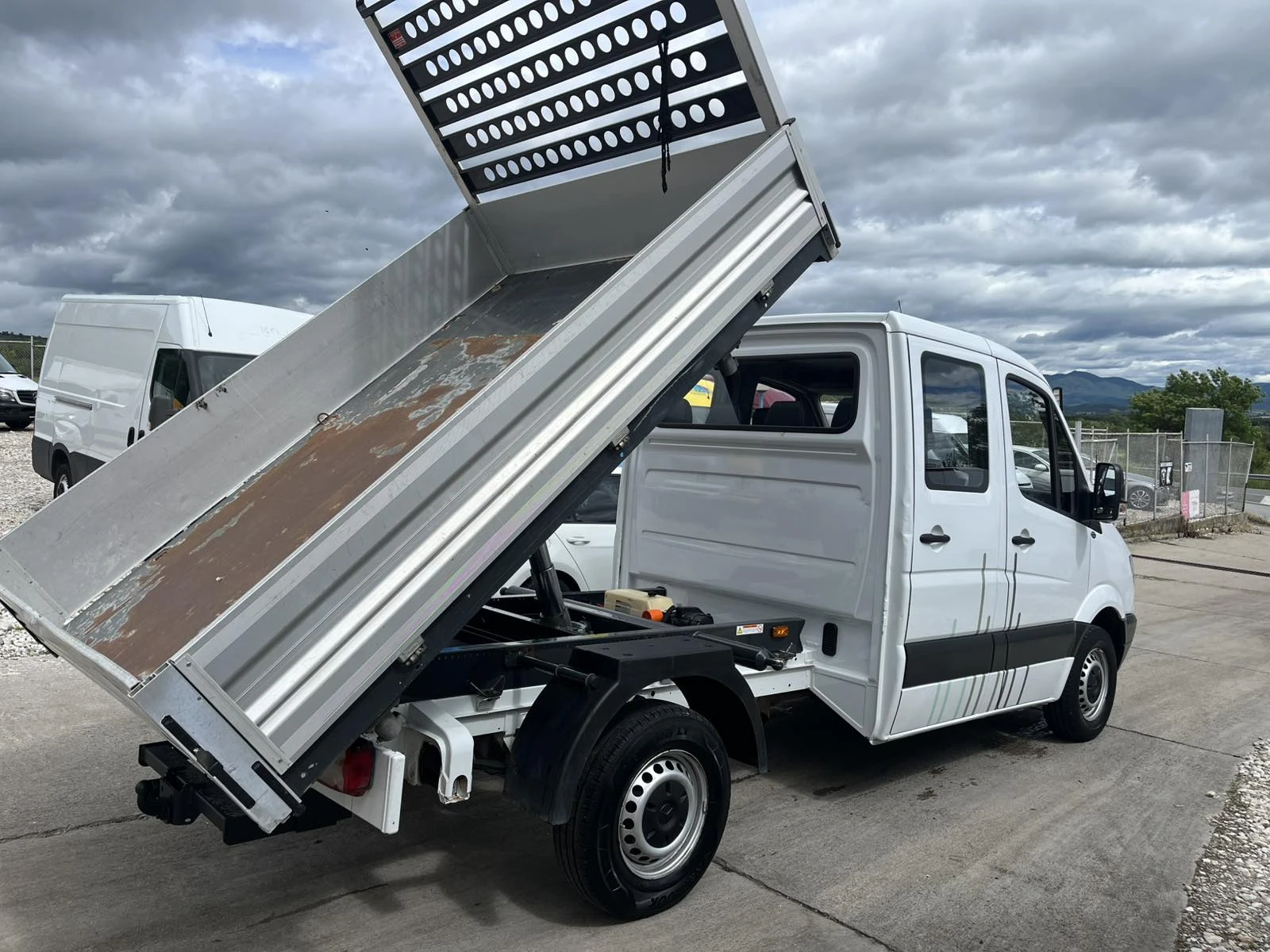 Mercedes-Benz Sprinter ТРИСТРАНЕН САМОСВАЛ - изображение 4