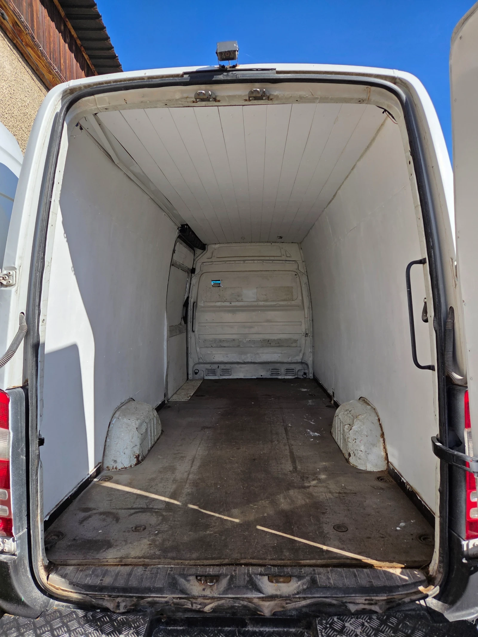 Mercedes-Benz Sprinter 311, снимка 9 - Бусове и автобуси - 56601371