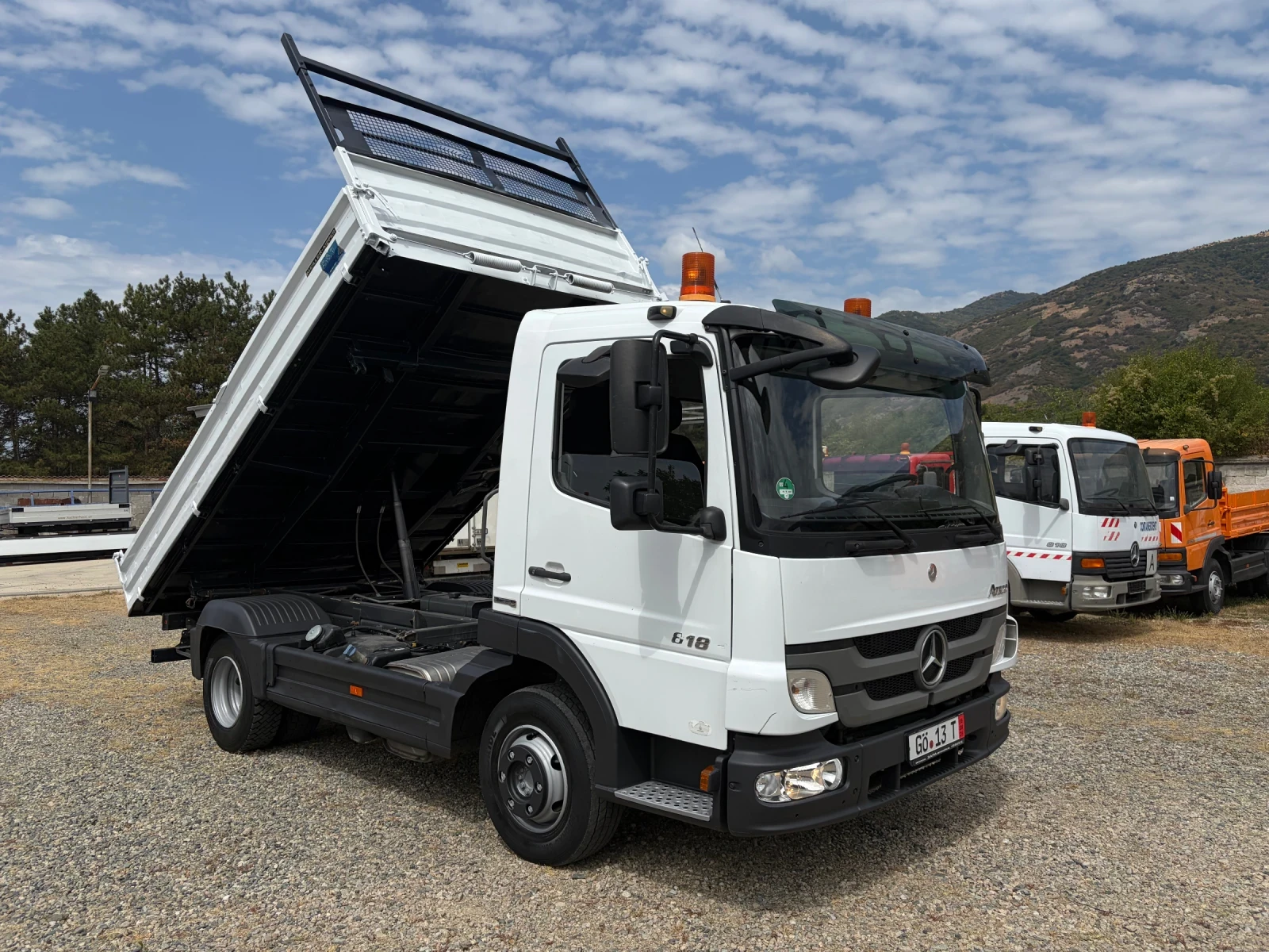 Mercedes-Benz Atego 818* Тристранен самосвал* 4м* Топ състояние, снимка 3 - Камиони - 55877097