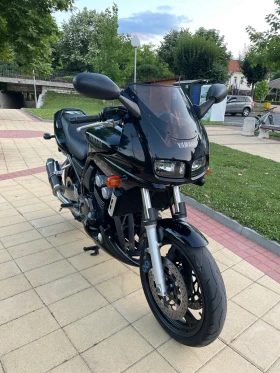     Yamaha Fazer FZR600