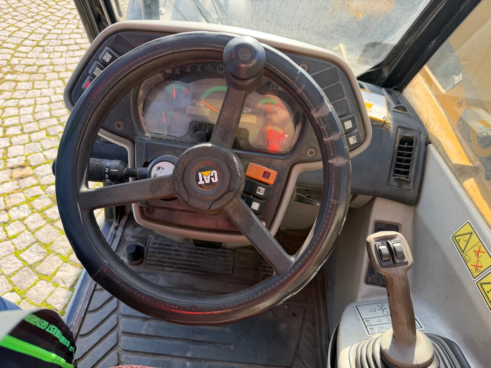 ������������ ������� Caterpillar TH 330 B � ���� � ������ ������ | Mobile.bg � ����������� 12