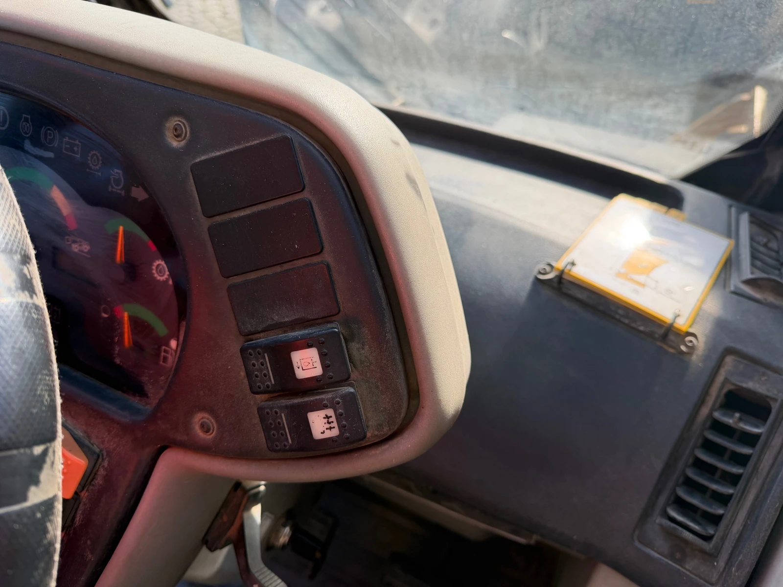 ������������ ������� Caterpillar TH 330 B � ���� � ������ ������ | Mobile.bg � ����������� 14