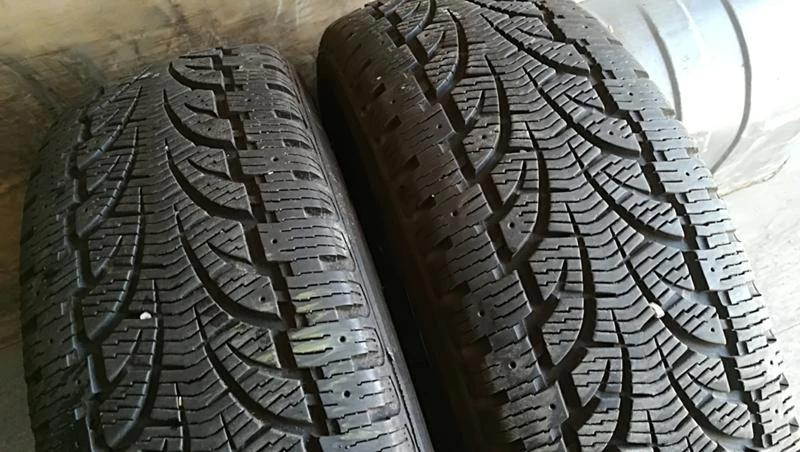 Гуми Зимни 225/75R16, снимка 3 - Гуми и джанти - 25611117