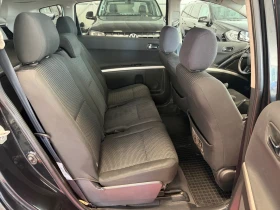 Toyota Corolla verso D-4D | 7 места, снимка 14