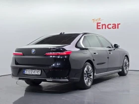 BMW 740 * PURE EXCELLENCE* THEATRE SCREEN* МАСАЖИ* FULL* , снимка 2