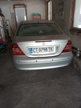 Mercedes-Benz C 220, снимка 2