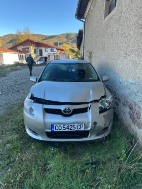 Toyota Auris 2.0 D4D - изображение 1