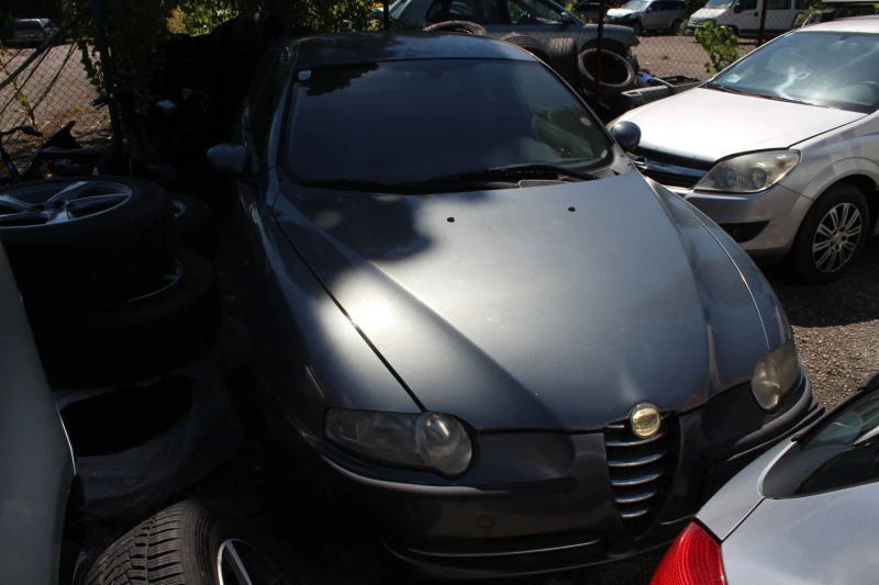 Alfa Romeo 147 1.9ЖТД Нов внос, снимка 2 - Автомобили и джипове - 47403681