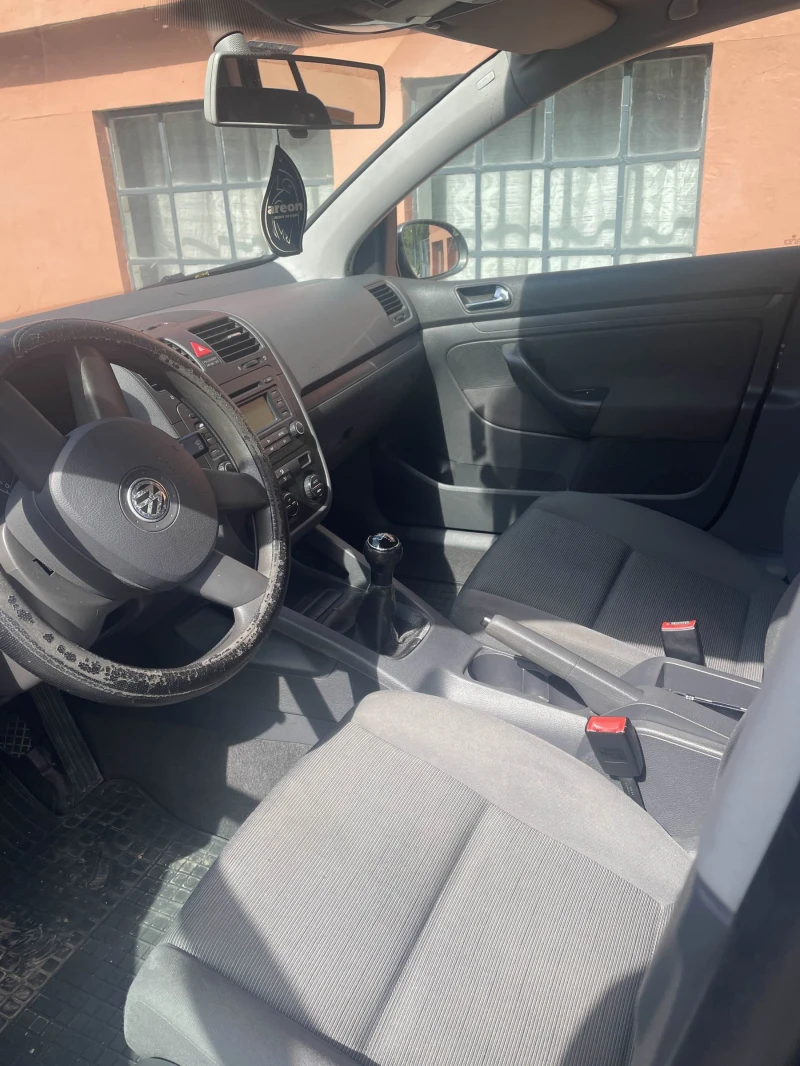 VW Golf 5 1.9 TDI, снимка 10 - Автомобили и джипове - 47313040